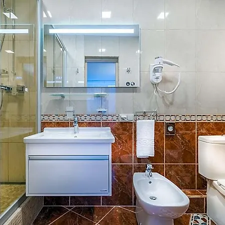 Zemaites Szálloda 3*