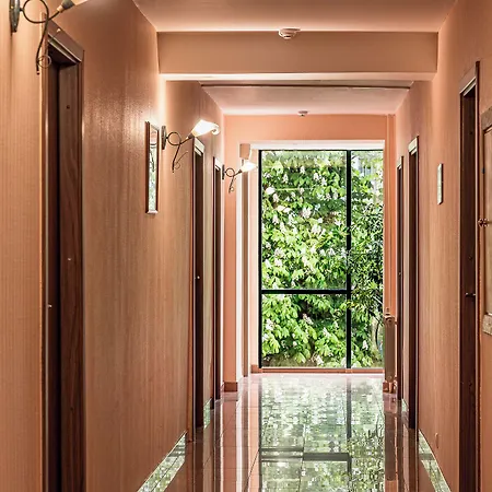 Zemaites Hotel 3*