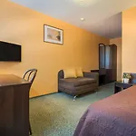 Zemaites Hotel