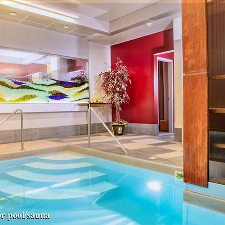 Zemaites Hotel 3*